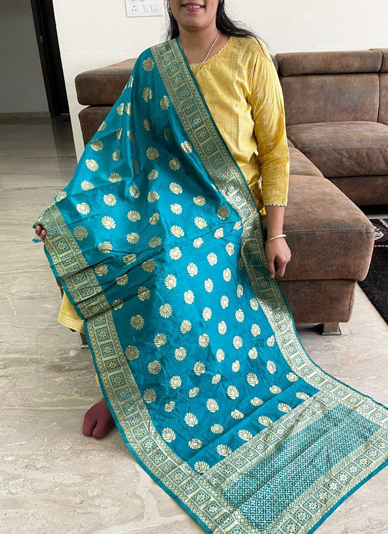 Zari Work Silk Banarasi Dupatta 15